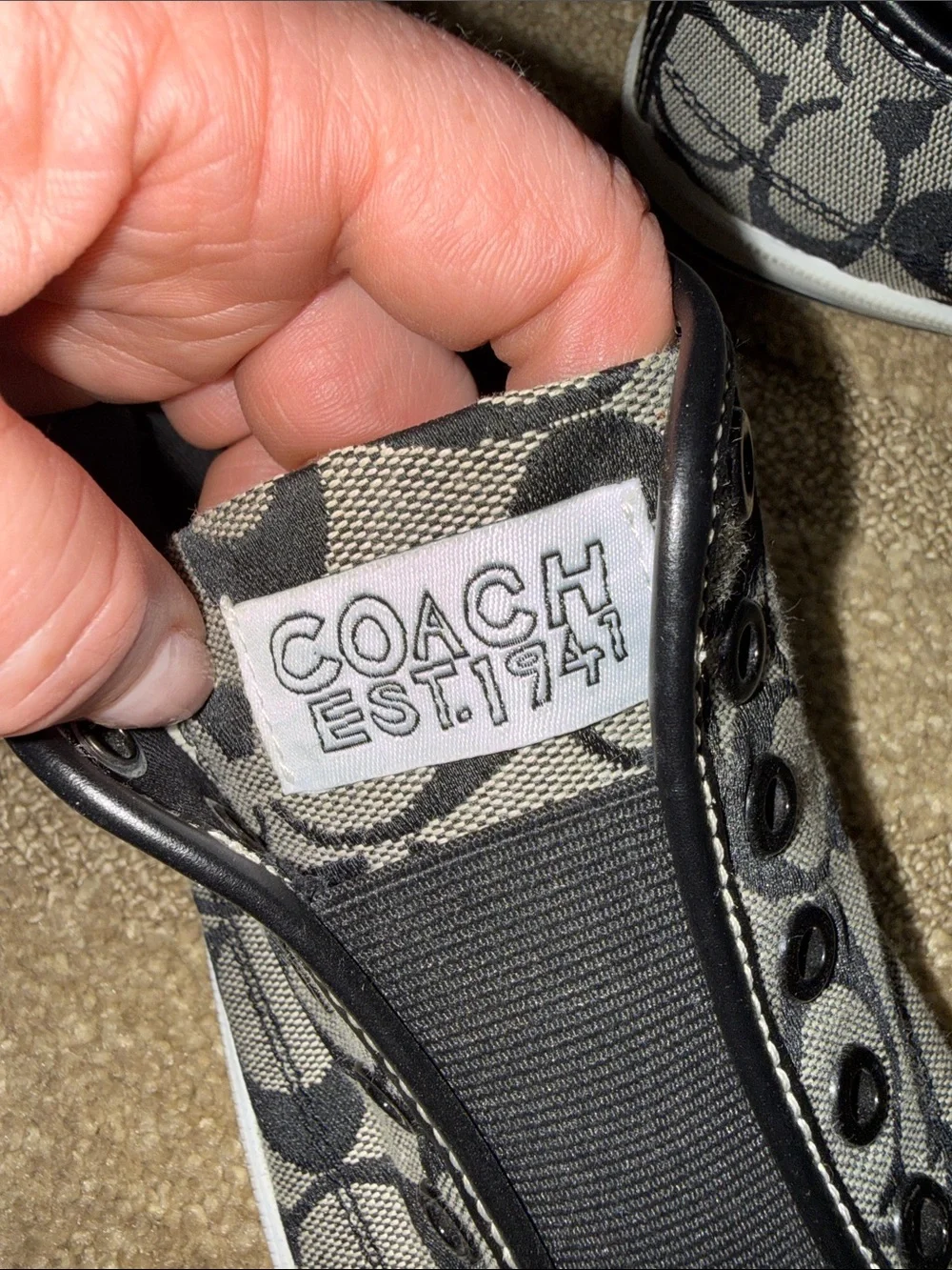 Coach Bev Signature C Slip-On Sneakers Black Gray Women’s Size 8B